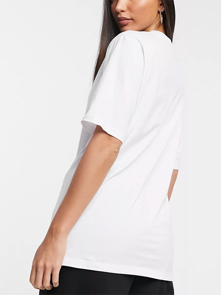 The Savior is Born (Blue): Women's T-Shirt - White